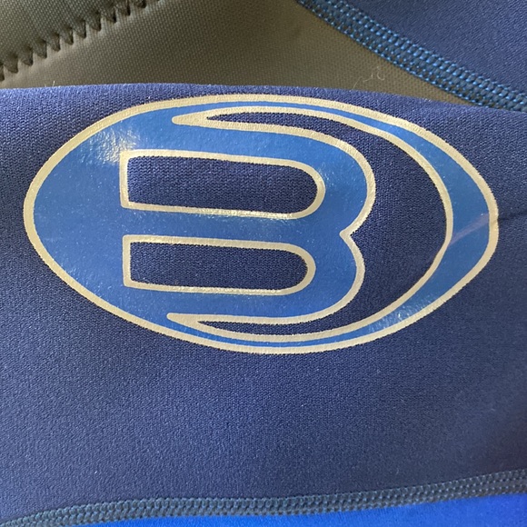 BARE Wet Suit Child Size 12 Unisex - Picture 7 of 8